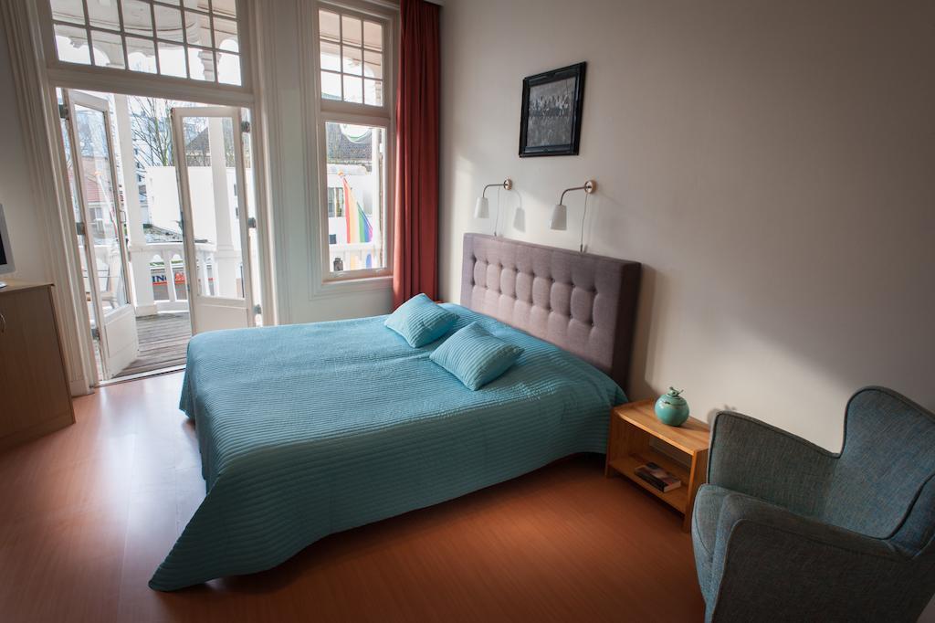 Hotel Grand Cafe Deight Zandvoort Room photo